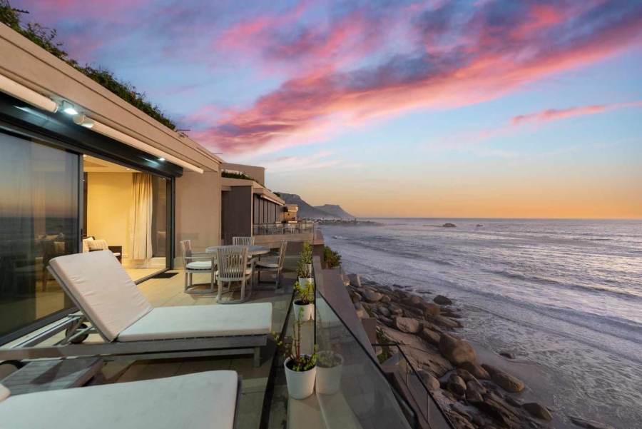 2 Bedroom Property for Sale in Clifton Western Cape